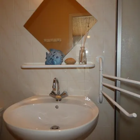 Maison De A - Terrasse & Jardin - Animaux Acceptes - Fr-1-540-330 *